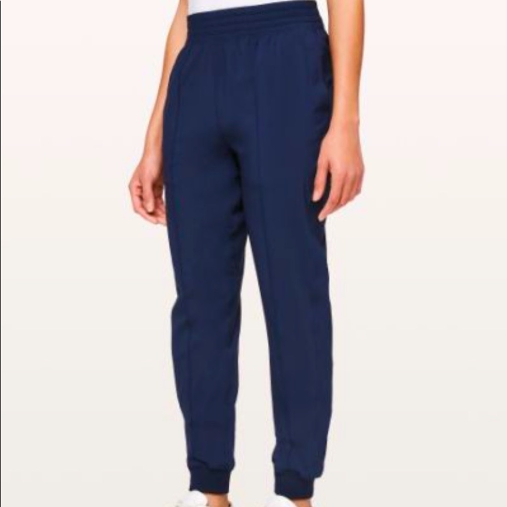 Lululemon Wanderer Jogger black size 10